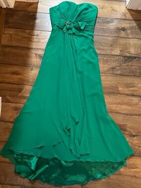 JS collections green formal gown with embelishment details size 10